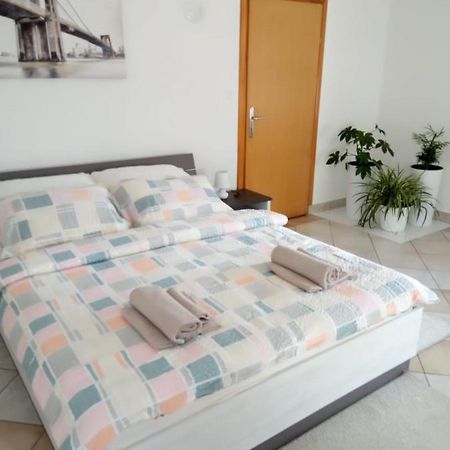 Studio Apartman Kika 오토칵 외부 사진